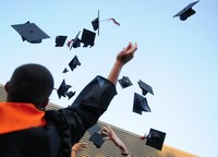Washington Post: Chomout diplomů na úvěr 